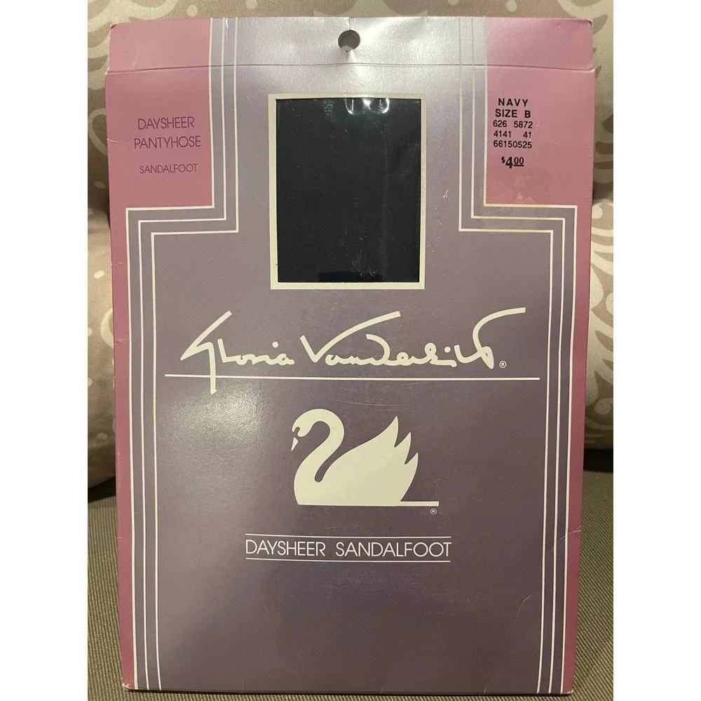 Gloria Vanderbilt Daysheer Sandalfoot Pantyhose Navy Blue Size B Vintage USA - Picture 2 of 2